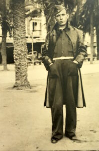 Svend Osvald Larsen ultimately did go to Spain, fotografiert hier in Albacete, 1937