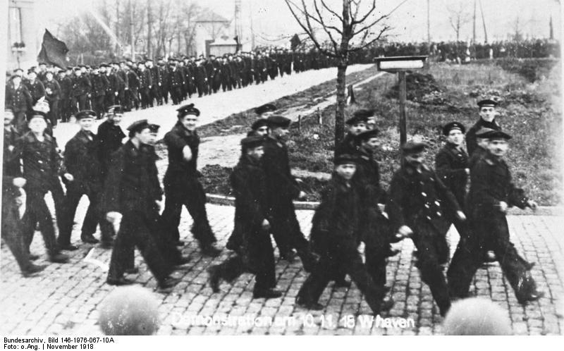 Demonstrerende matroser i Wilhelmshaven, november 1918